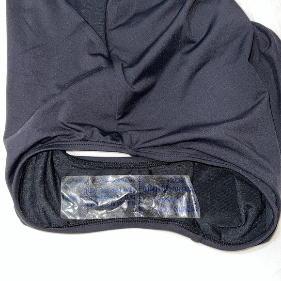 NWOT Bleu Rod Beattie Don't Mesh W/ Me
Halter One-Piece Swimsuit Black, 6 - Picture 6 of 12